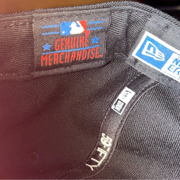 Vintage New Era Yankee’s Hat SnapBack - Picture 7 of 7